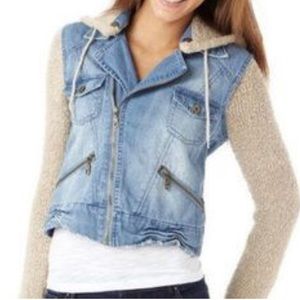 #249✅ Billabong denim jacket